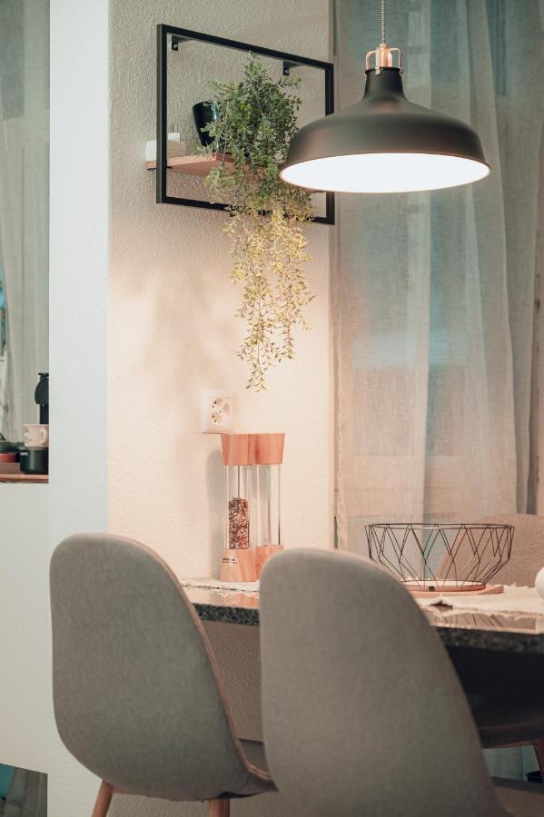Central Apartment - Culture & Nightlife In One フィスプ エクステリア 写真
